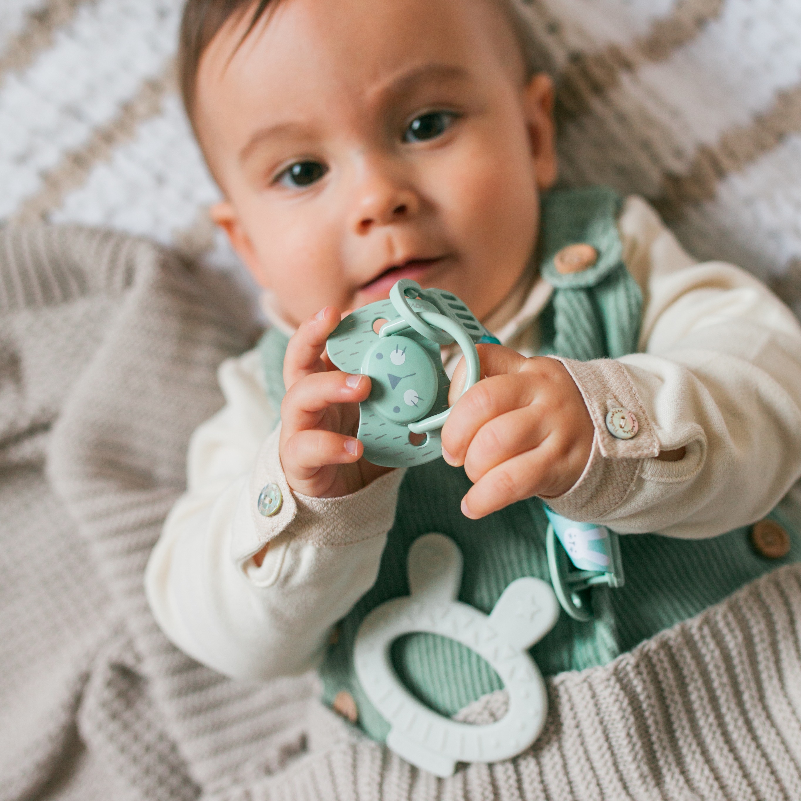 Suavinex Smoczek fizjologiczny HYGGE 18M+ kotek miętowy