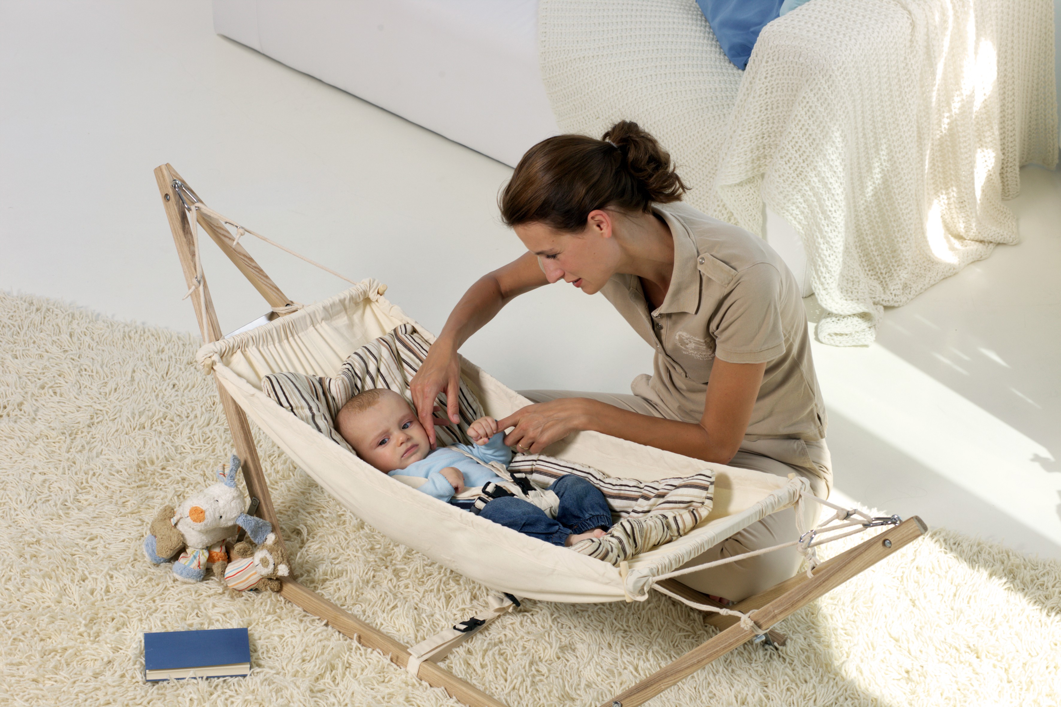 Hamaczek Koala ze składanym stojakiem 0-9 mies.