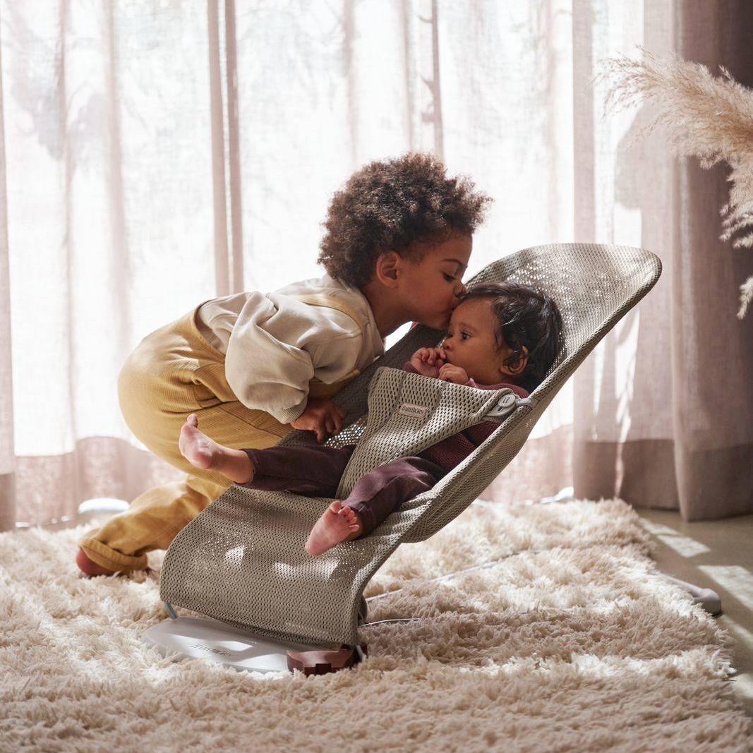 BabyBjorn Leżaczek Bliss Mesh - Szary Beż 0+