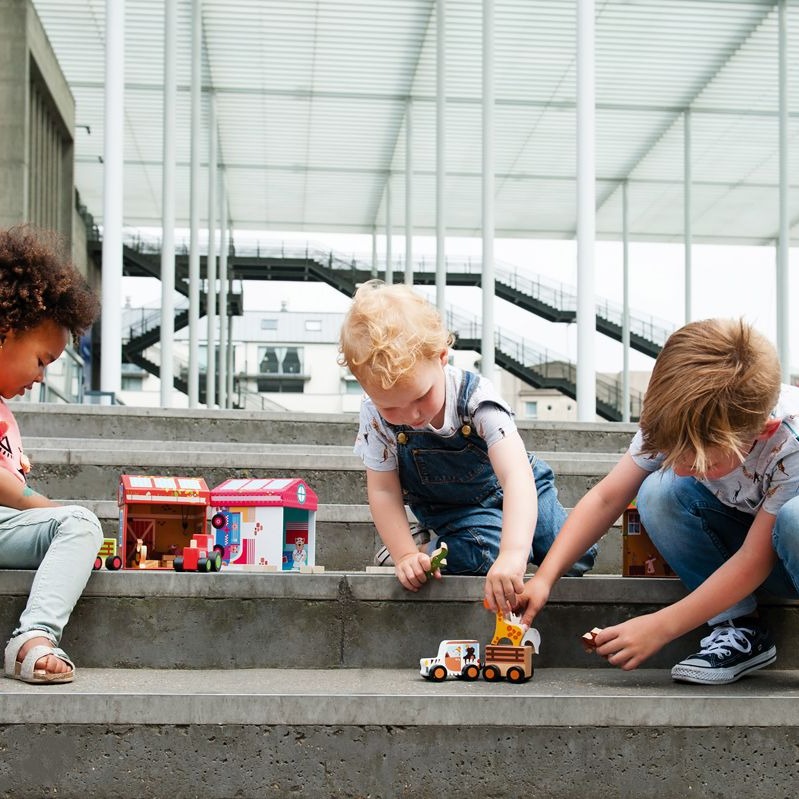 Scratch Domek FARMA 2w1 Drewniany dla Dzieci 3+