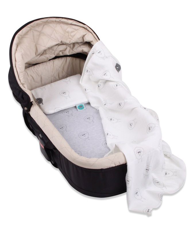 Poduszka muślinowo-bambusowa Pink No More w owce 40x25cm 0+