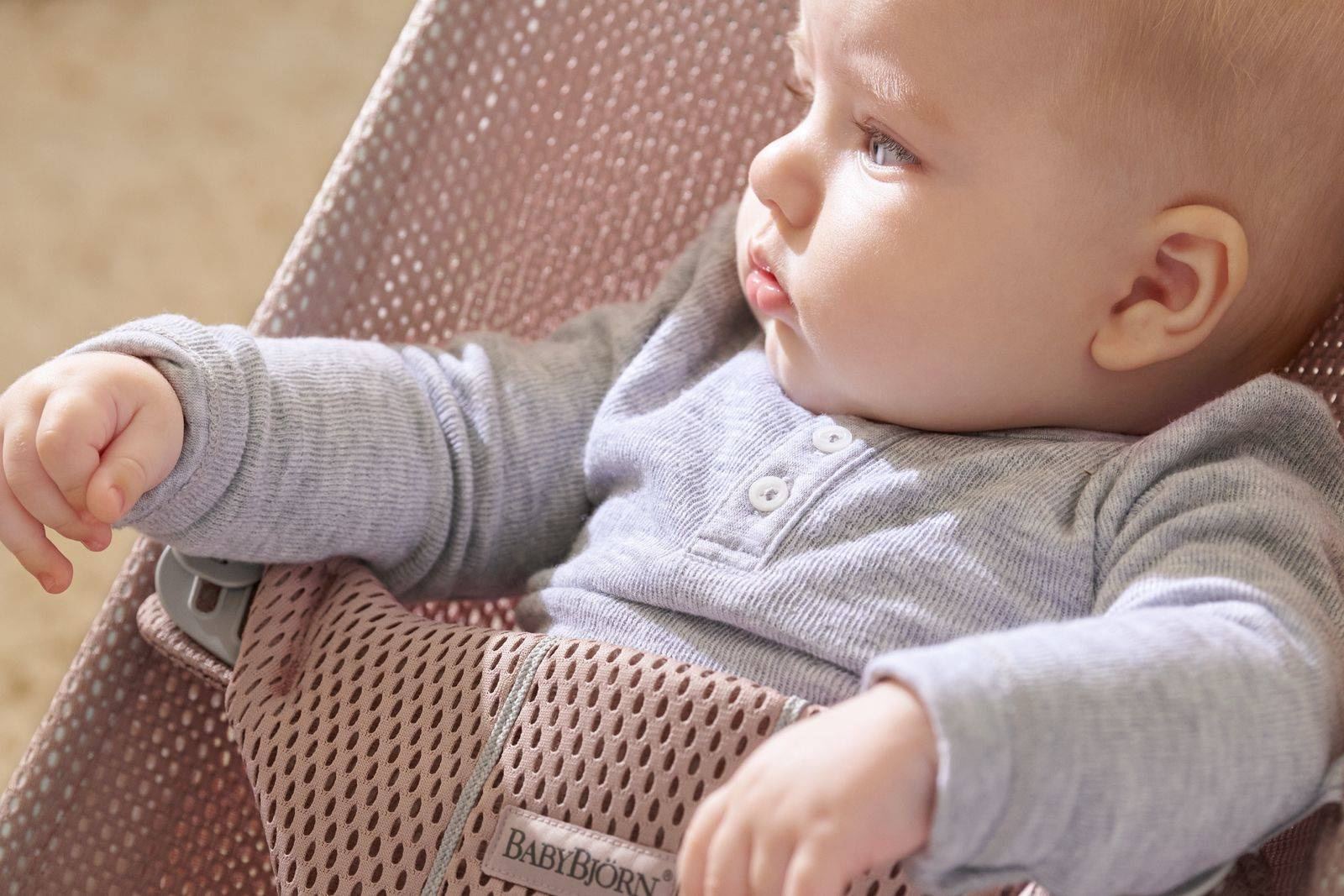 BabyBjorn Leżaczek Bliss Mesh Ciemny Róż