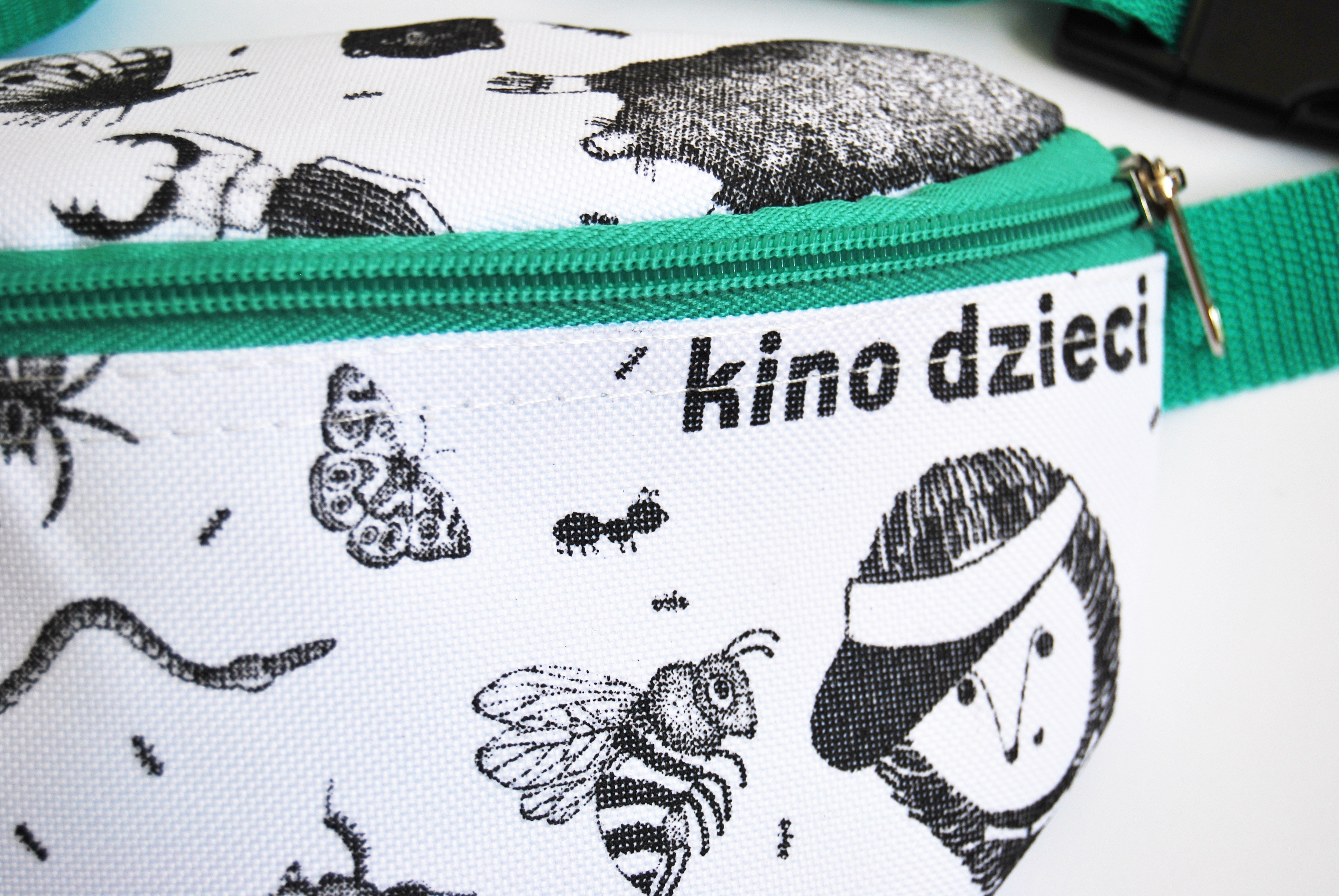 Nerka do kolorowania dla dzieci - Kreatywna saszetka 3+