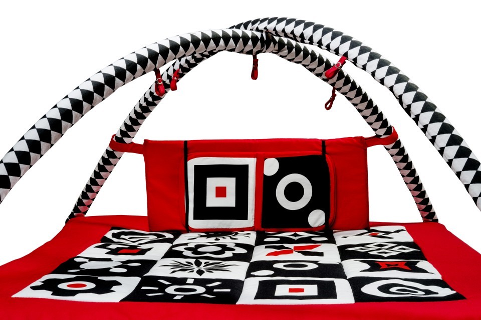 Baby Senses Mata Edukacyjna Kontrastowa ze Ścianką 0+