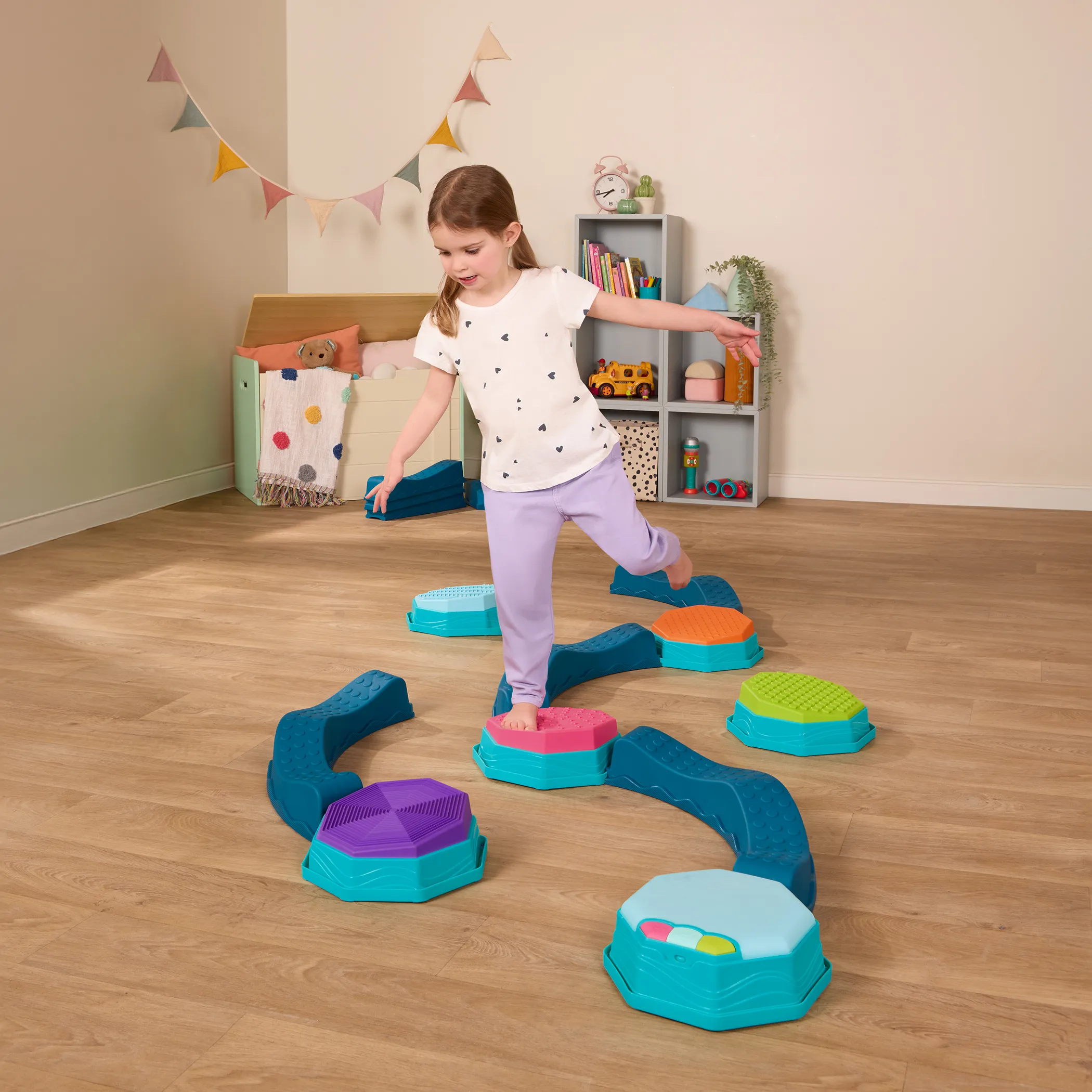 Balance & Groove Set – muzyczna ścieżka sensoryczna dla dzieci B.Toys