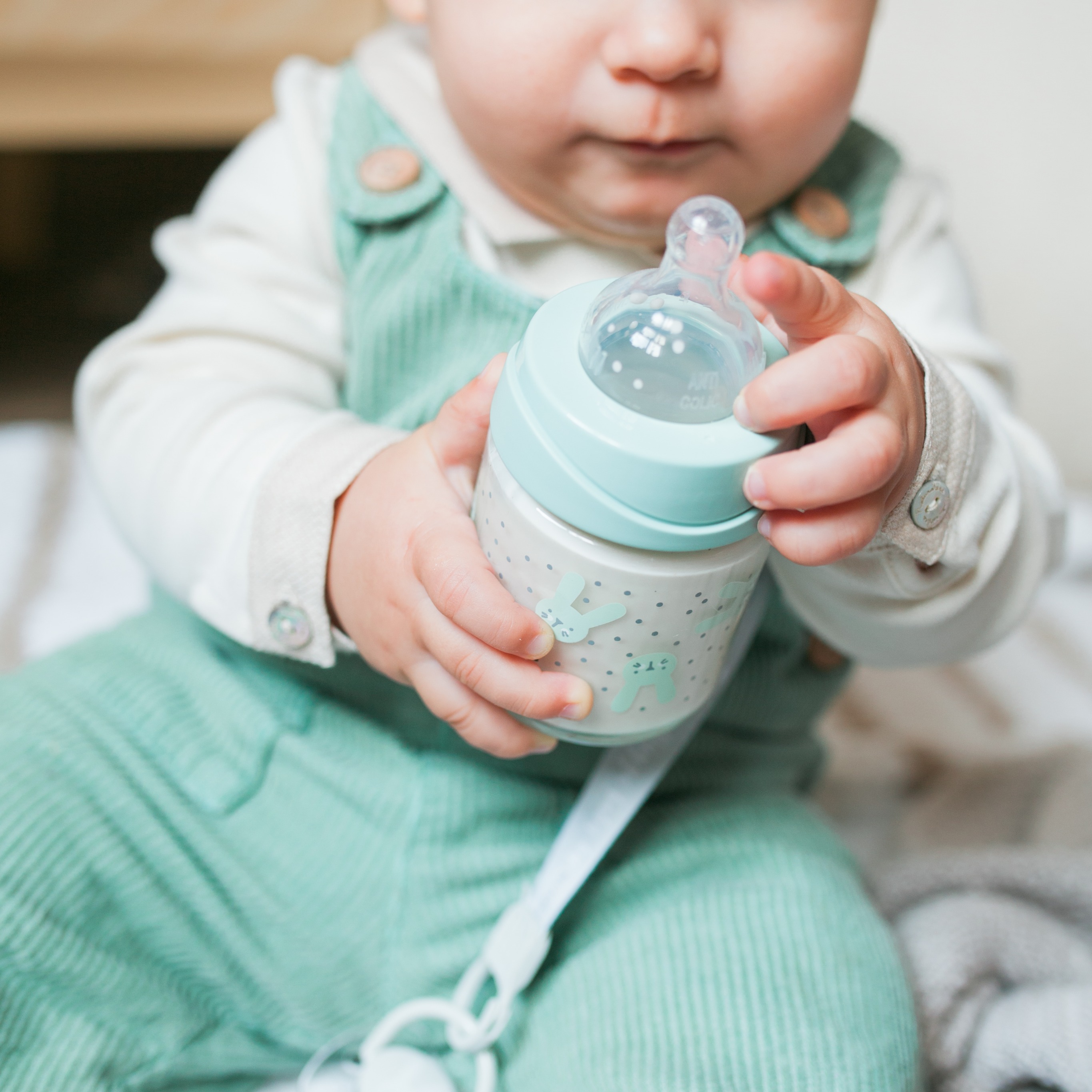 Suavinex Butelka HYGGE 150ml Królik Miętowy 0+