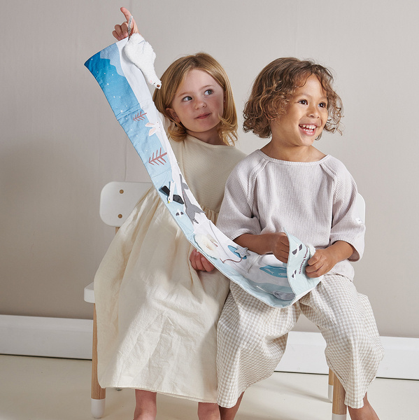 ThreadBear Design Książeczka Sensoryczna Snowy Friends 0+