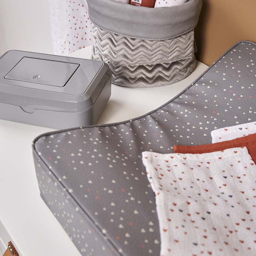 Bebe-Jou Przewijak Hearts 70x50 cm | Od urodzenia