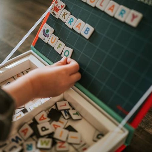 Janod, Magnetyczna układanka Polski Alfabet Magnetibook