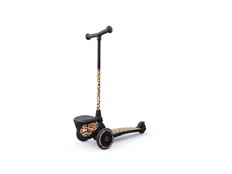 Scoot & Ride Hulajnoga Leopard 2+ Lifestyle