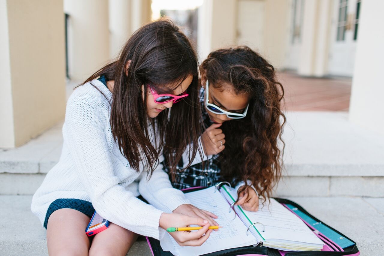 Babiators Okulary Przeciwsłoneczne Aces 7-14 Popstar Pink