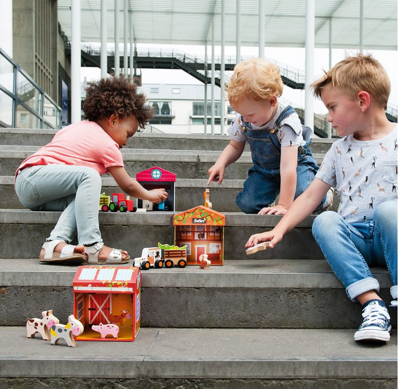 Scratch Domek FARMA 2w1 Drewniany dla Dzieci 3+