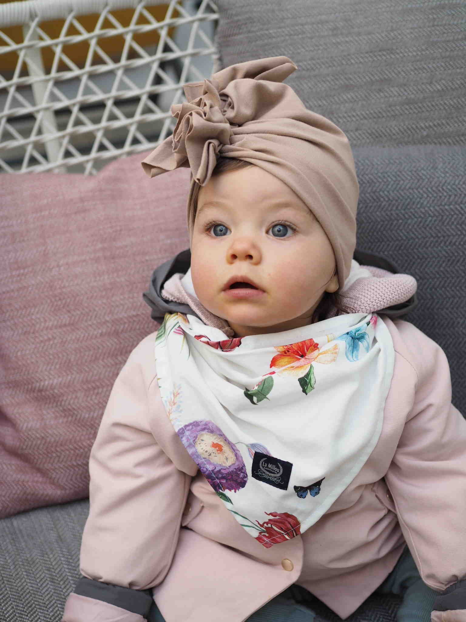 La Millou Chustka Trójkątna Lady White Peony 51x74cm