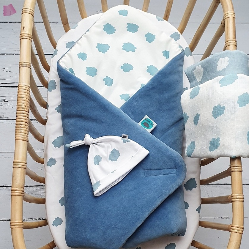 Rożek niemowlęcy Clouds Pink 70x37cm | Antyalergiczny