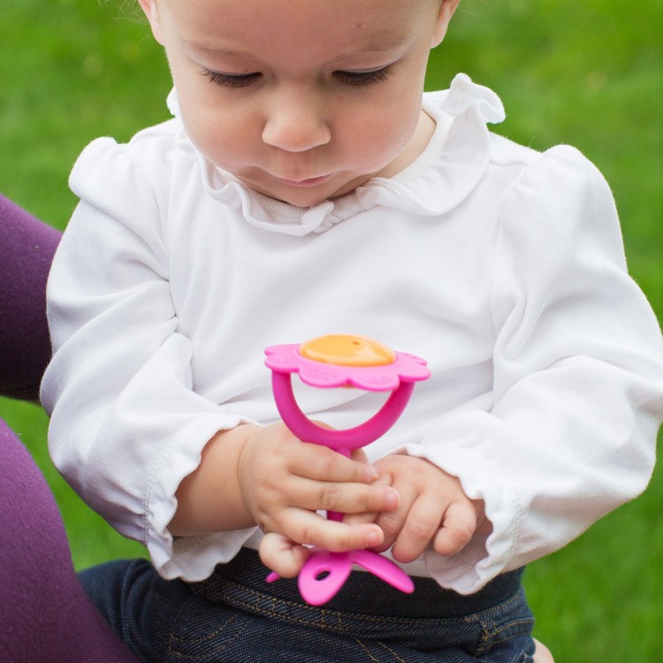 InnoBaby Gryzaczek Grzechotka Kwiatek Zielony 0+