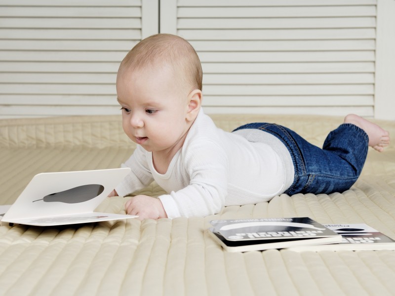 Oczami Maluszka Sztućce Edukacyjne 6m+ | Fabryka Wafelków