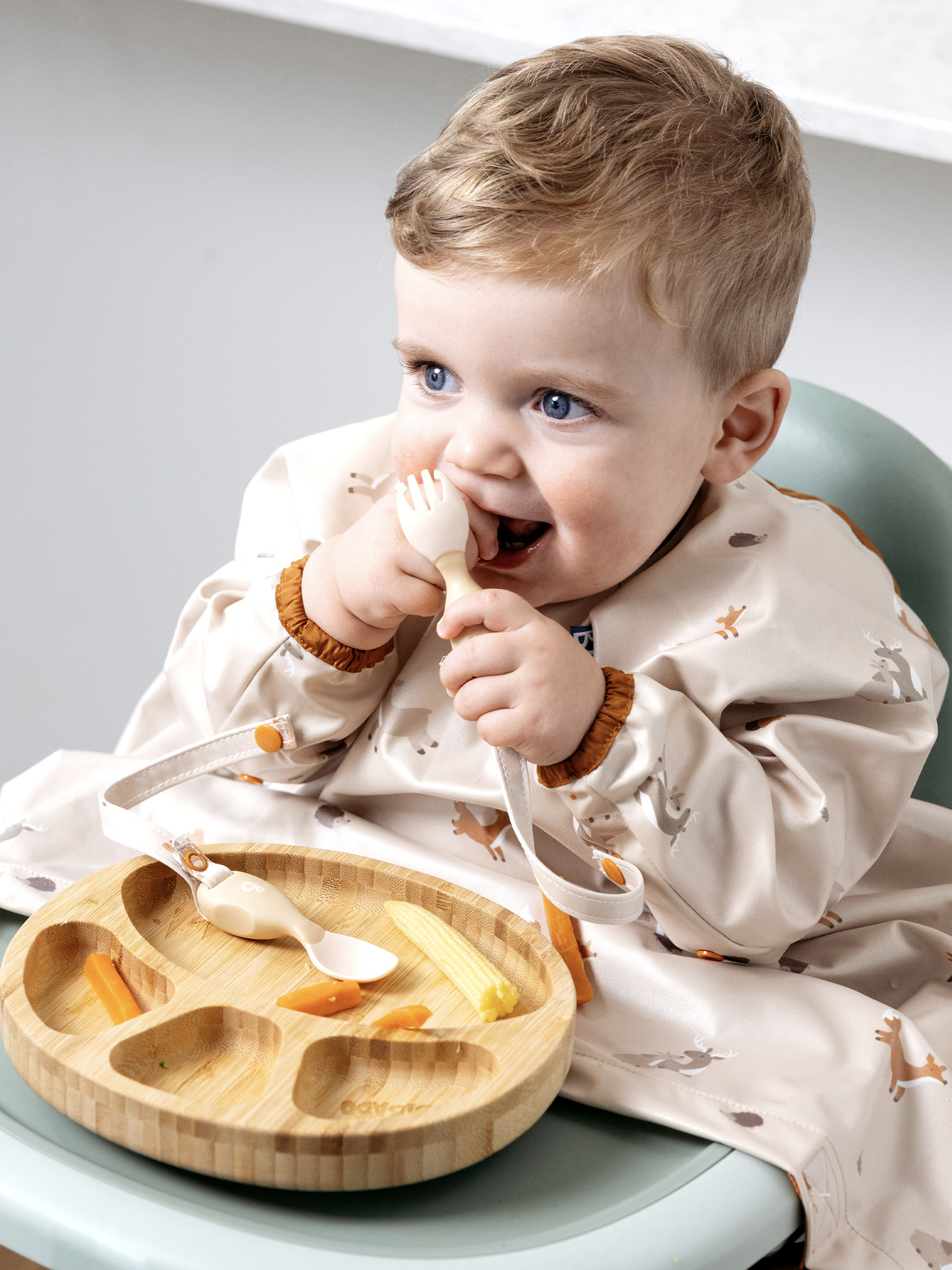 BIBaDO Wodoodporny śliniak z długim rękawem BLW 6m+