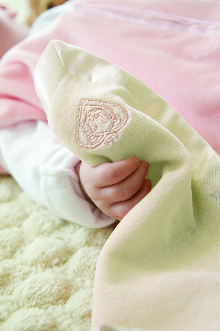 Prince Lionheart Miś z funkcją usypiania - różowy 0+