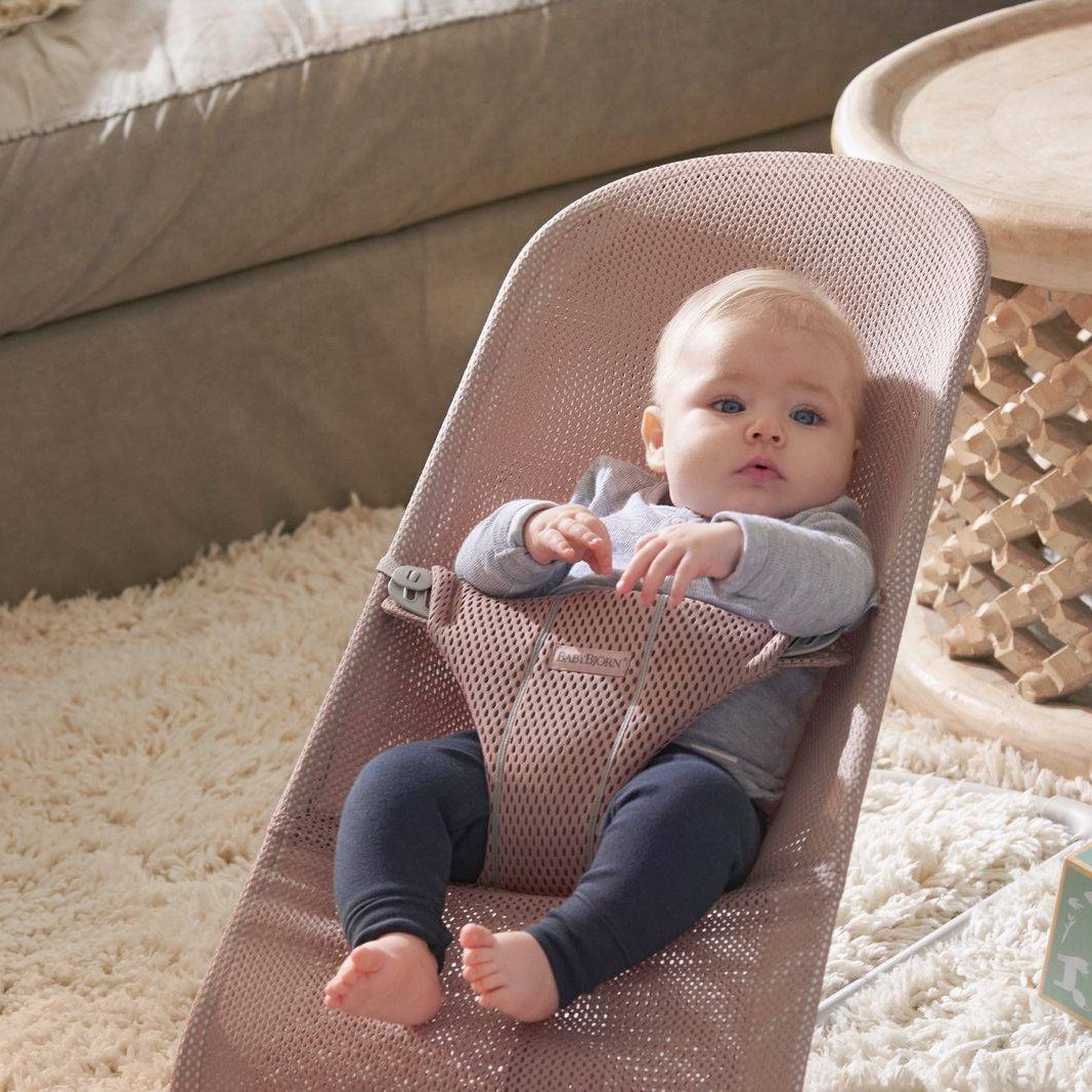 BabyBjorn Leżaczek Bliss Mesh Ciemny Róż 0+