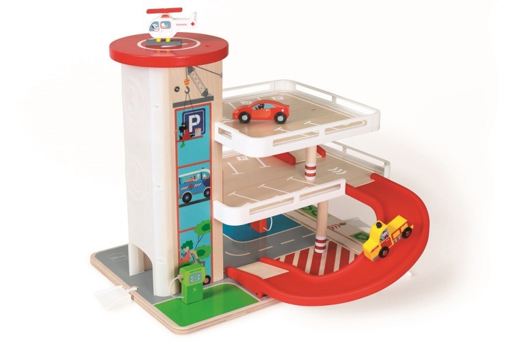 Scratch Garaż Drewniany z Windą 3+