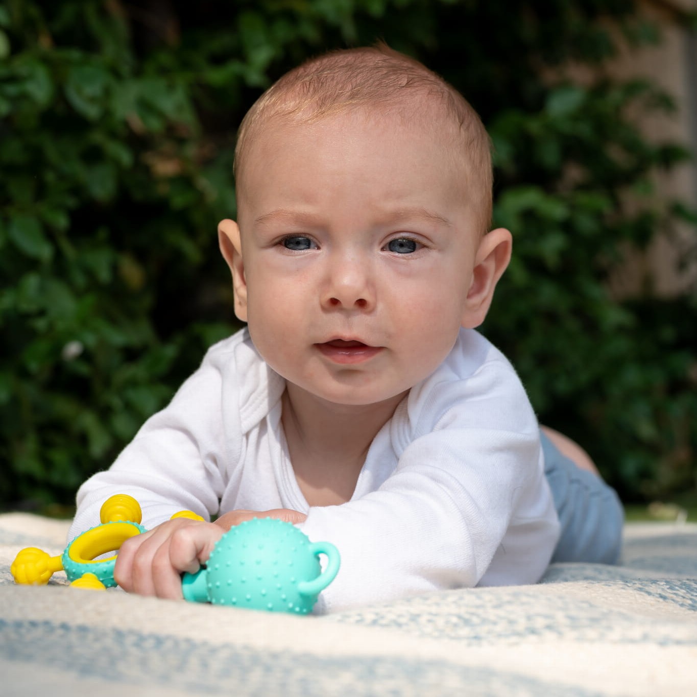 Mobi, Gumlii Gryzak z Grzechotką