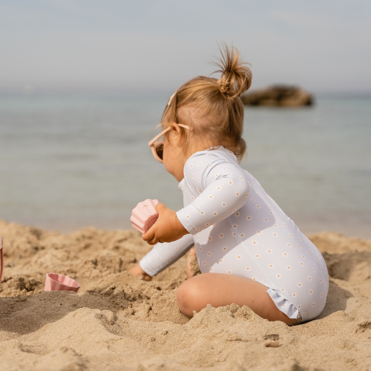 Little Dutch, Swimsuit z rękawami Daisy Blue 86/92 Daisy