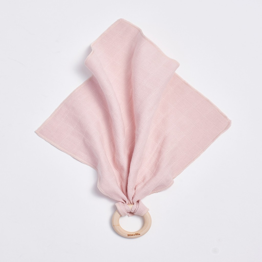 Bimbla Drewniany Gryzaczek z Pieluszką Jasnoróżowy 0+