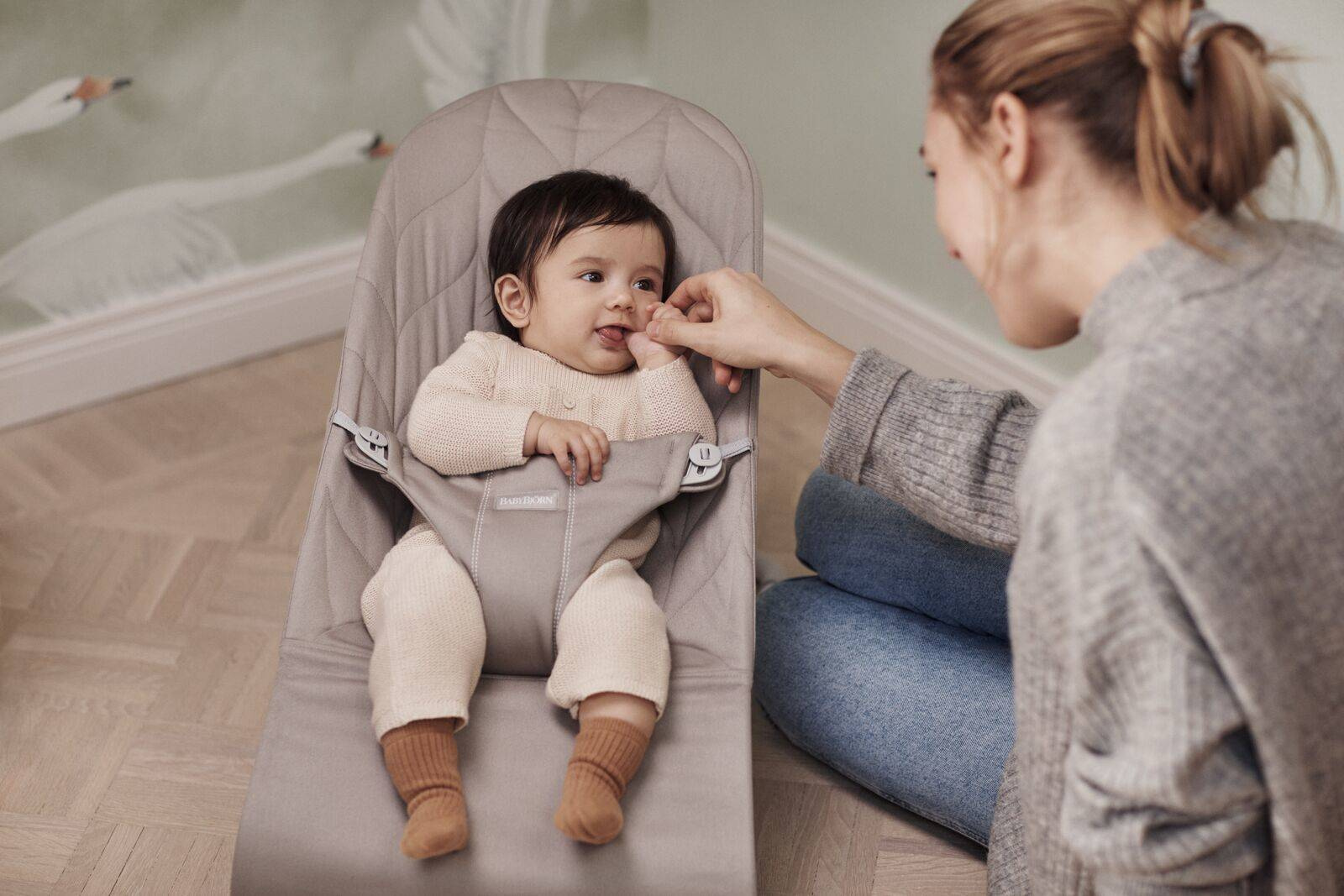 BabyBjorn Leżaczek Bliss Woven Piaskowoszary