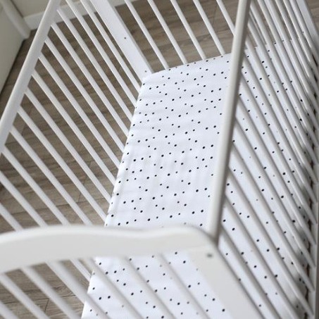 Sleepee Prześcieradło We Care Czarne Kropki 120x60cm