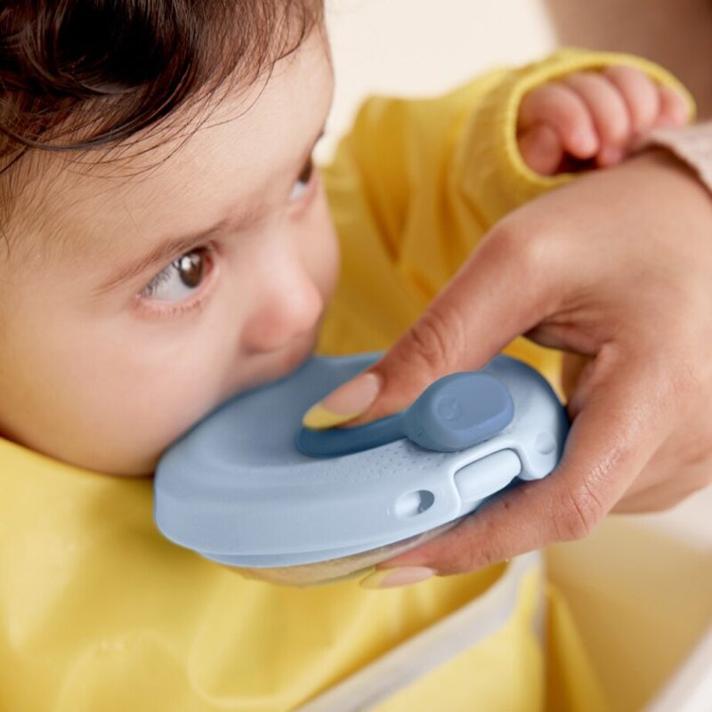 B.Box, Silikonowa miseczka z pokrywką do karmienia niemowląt i dzieci fill and feed