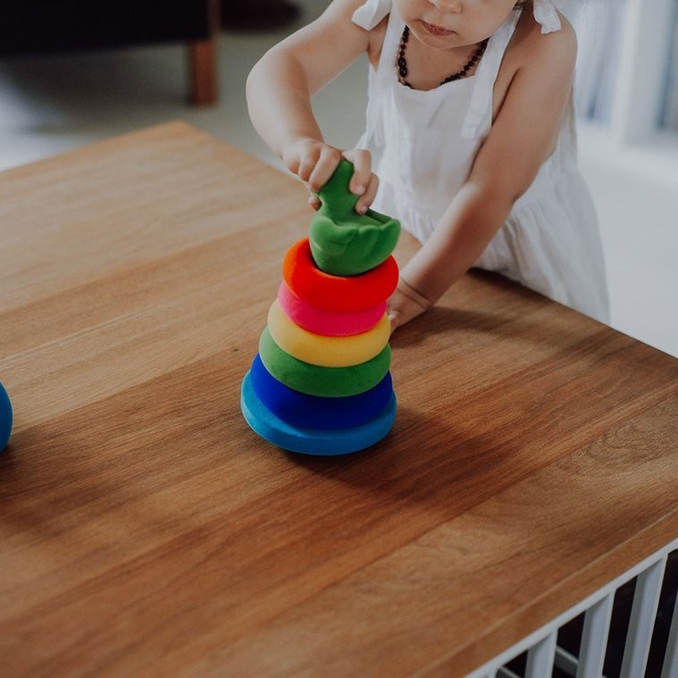 Rubbabu Piramida Sensoryczna z Piłką 1+