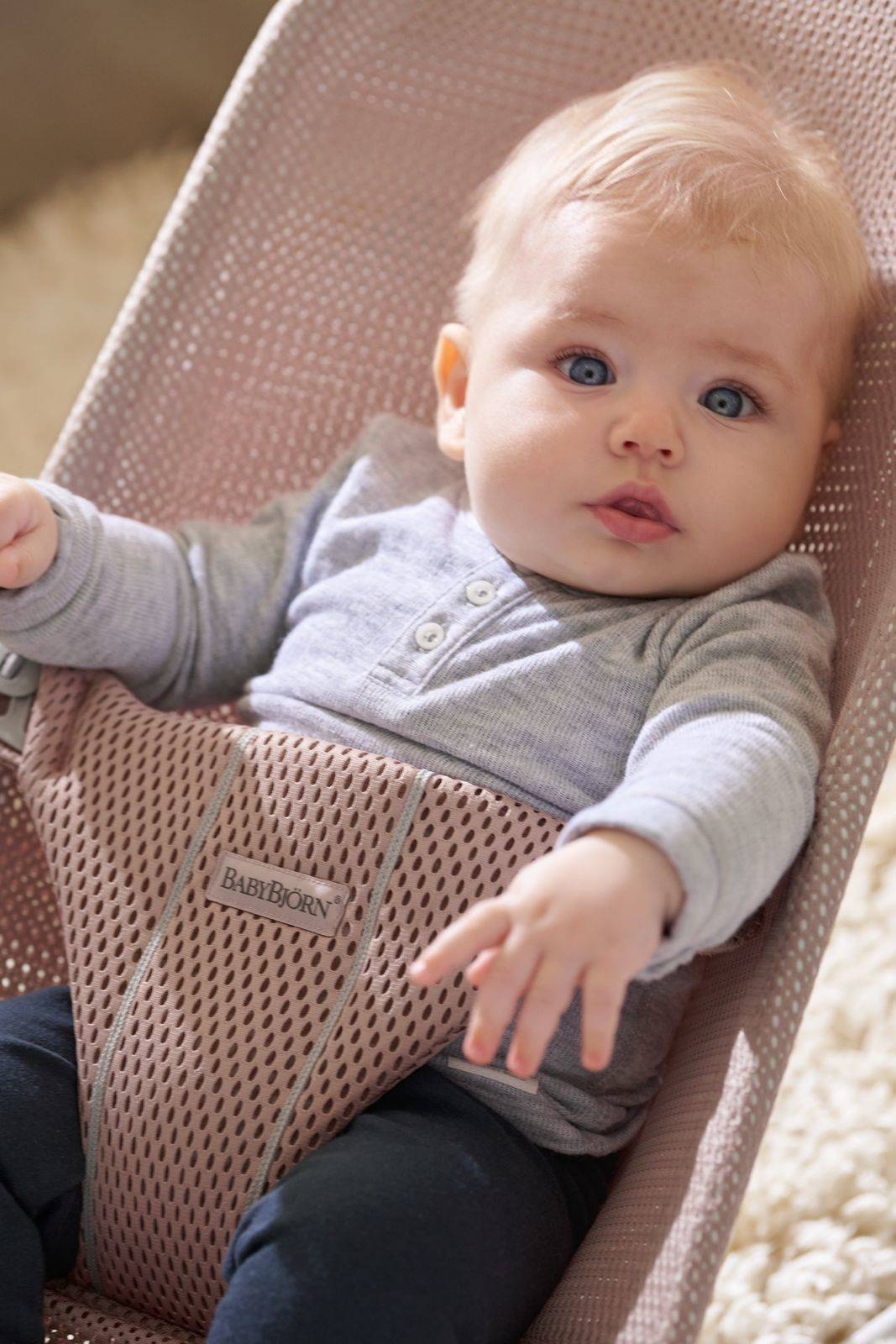 BabyBjorn Leżaczek Bliss Mesh Ciemny Róż