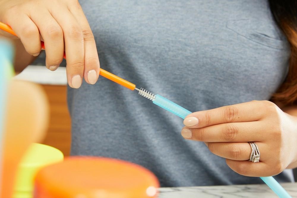 Boon Snug Silikonowe Słomki z Czyścikiem 6+ miesięcy