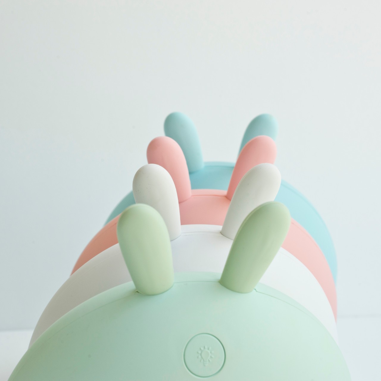 Lampka budząca Królik różowy Rabbit&Friends 3+ | Fabryka Wafelków