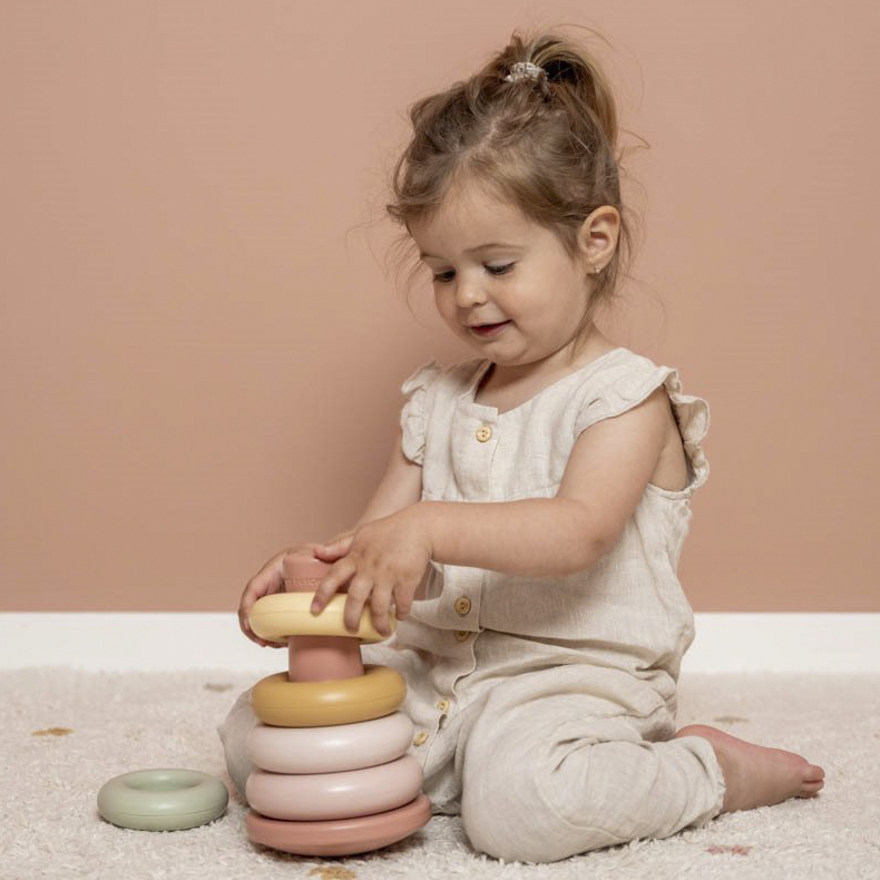 Little Dutch Piramida Różowa Sortowanie 5 Pierścieni 6m+