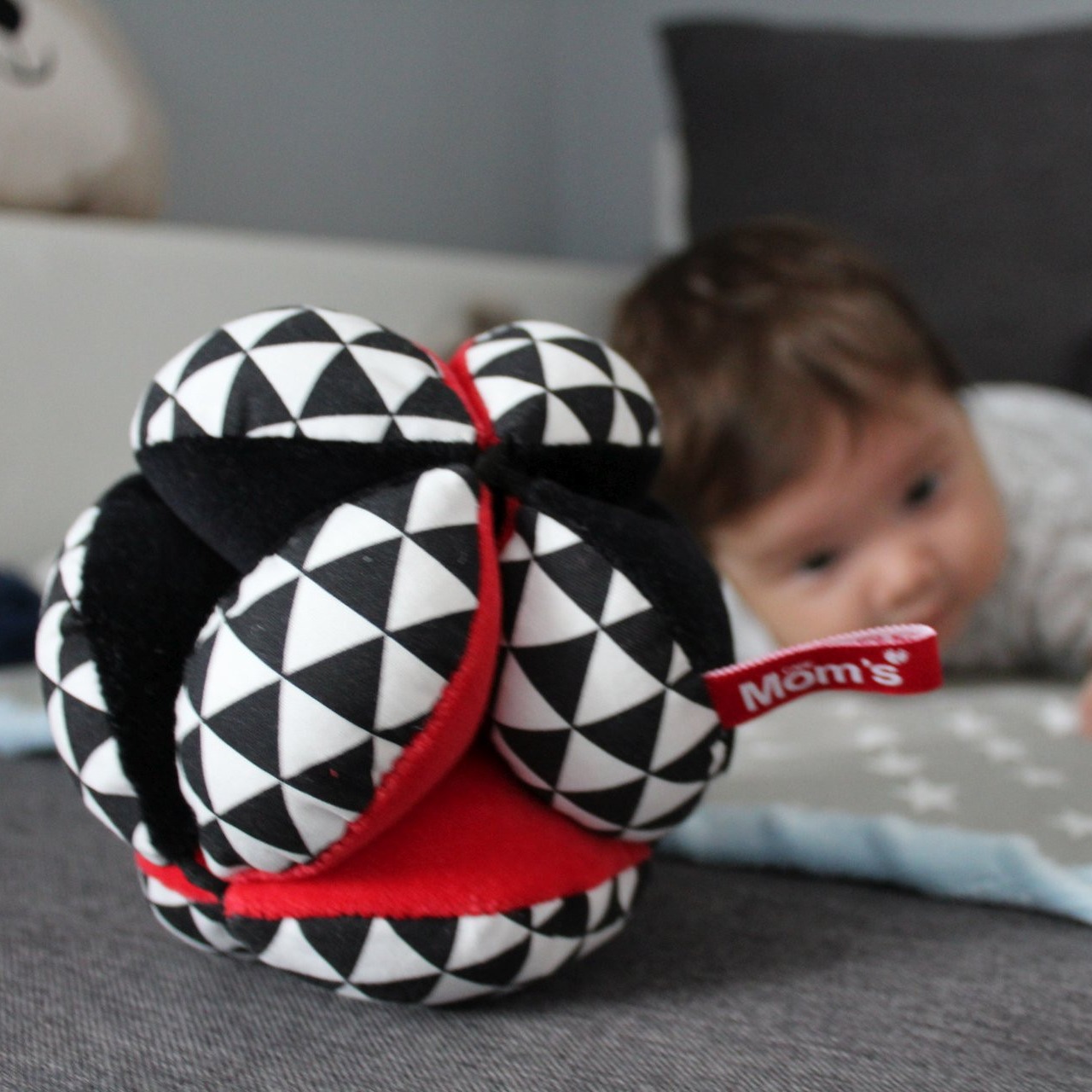 Mom's Care, Piłka Takane