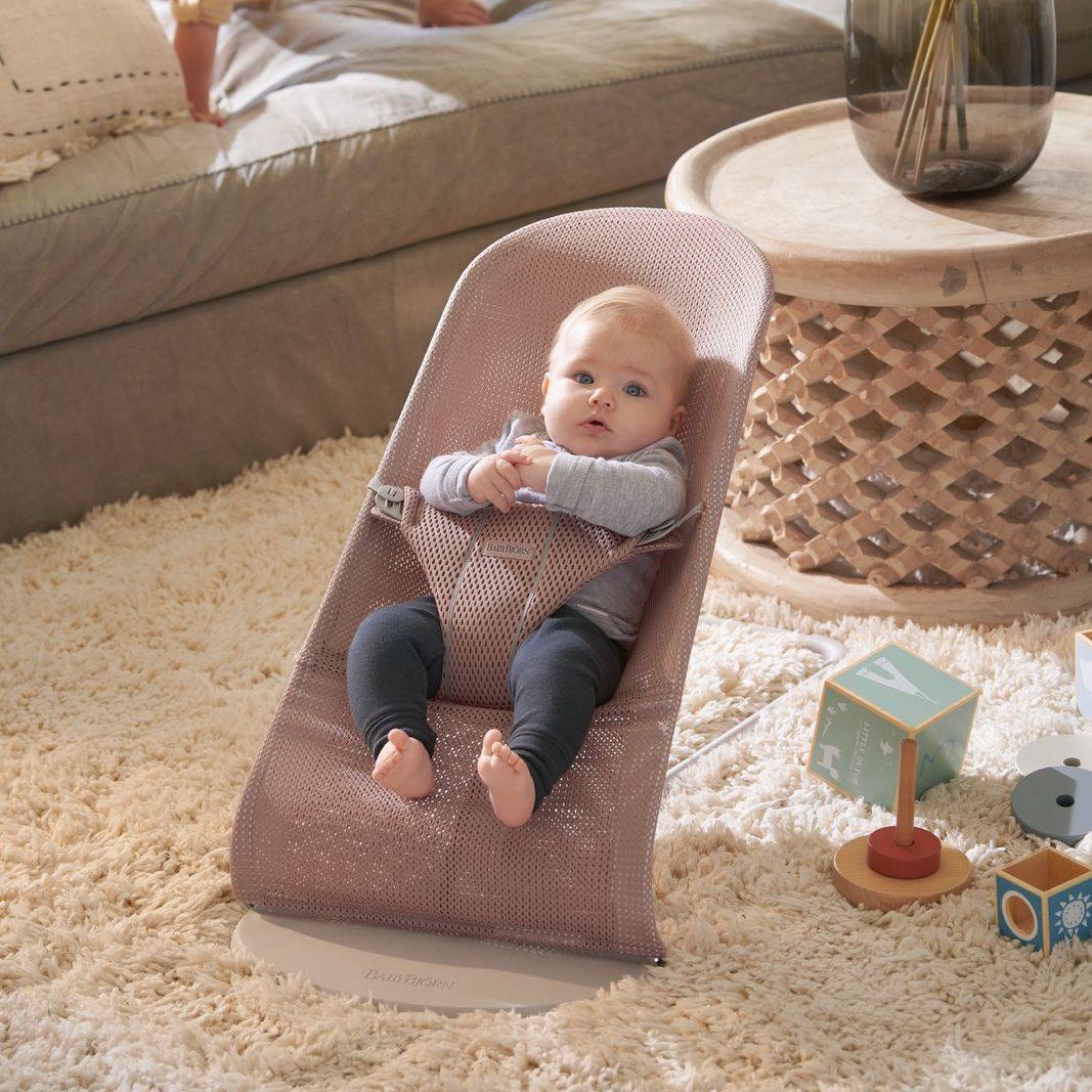 BabyBjorn Leżaczek Bliss Mesh Ciemny Róż 0+