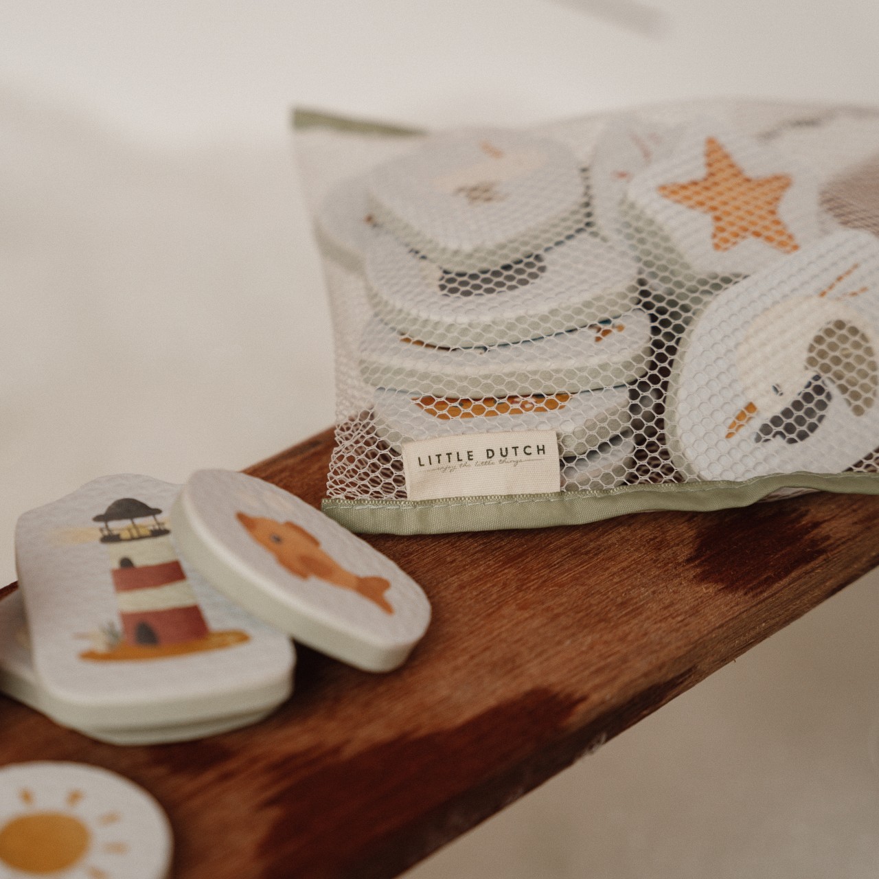 Little Dutch Puzzle Piankowe do Kąpieli Sailors Bay 16el 10m+