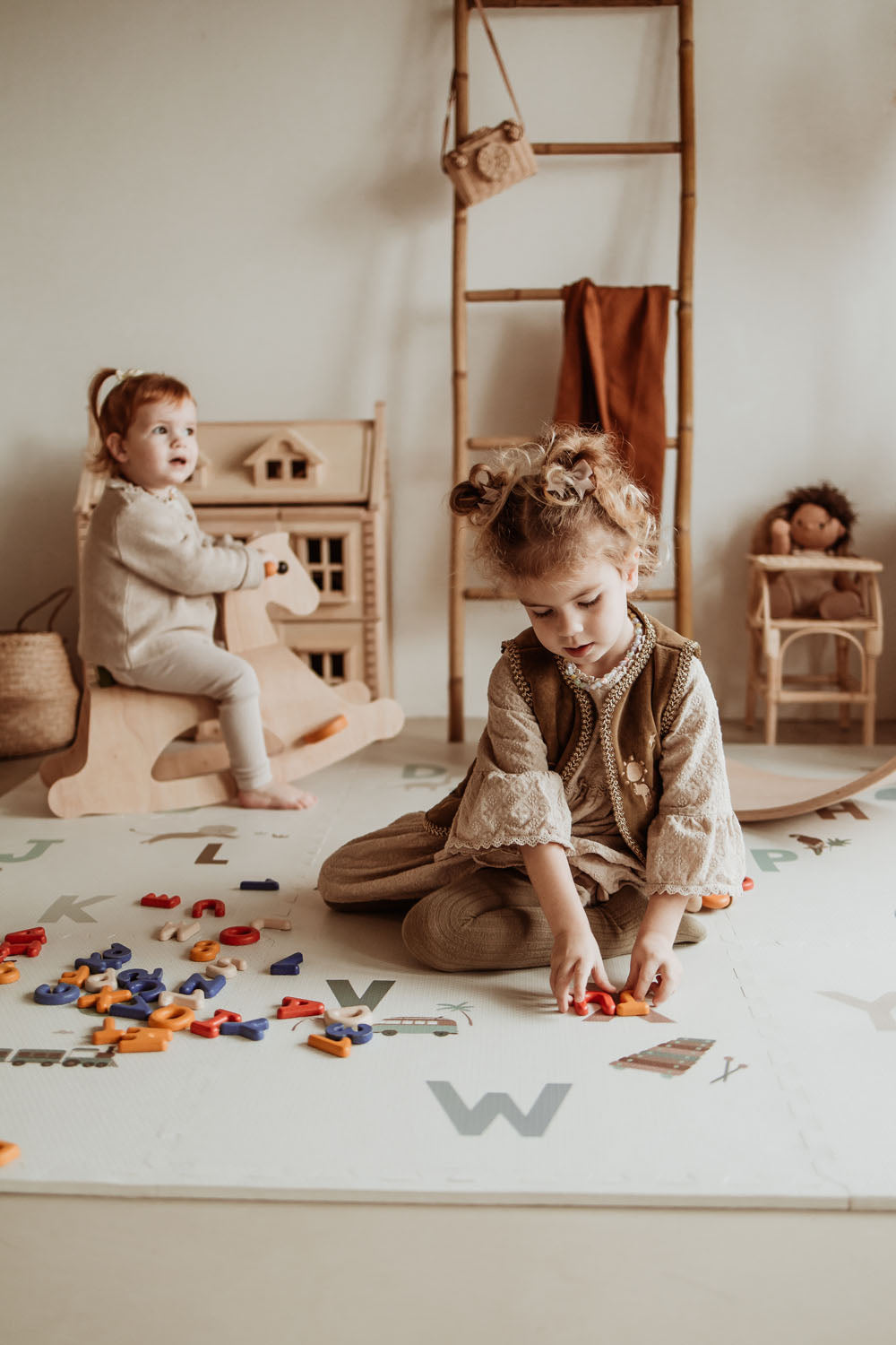 Play & Go, Dwustronna mata piankowa puzzle i pudełko na zabawki 2w1 Alfabrt