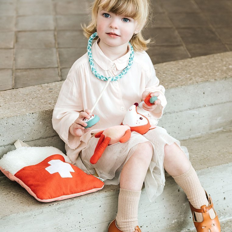 Lilliputiens, Torba lekarska z przytulanką i 6 akcesoriami Lisiczka Alice 18 m+