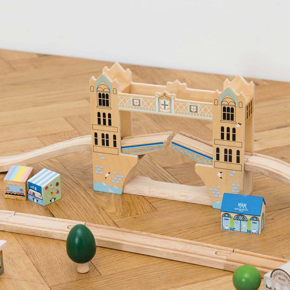 Drewniana kolejka Londyn 120 elementów z torami i pociągiem | Le Toy Van