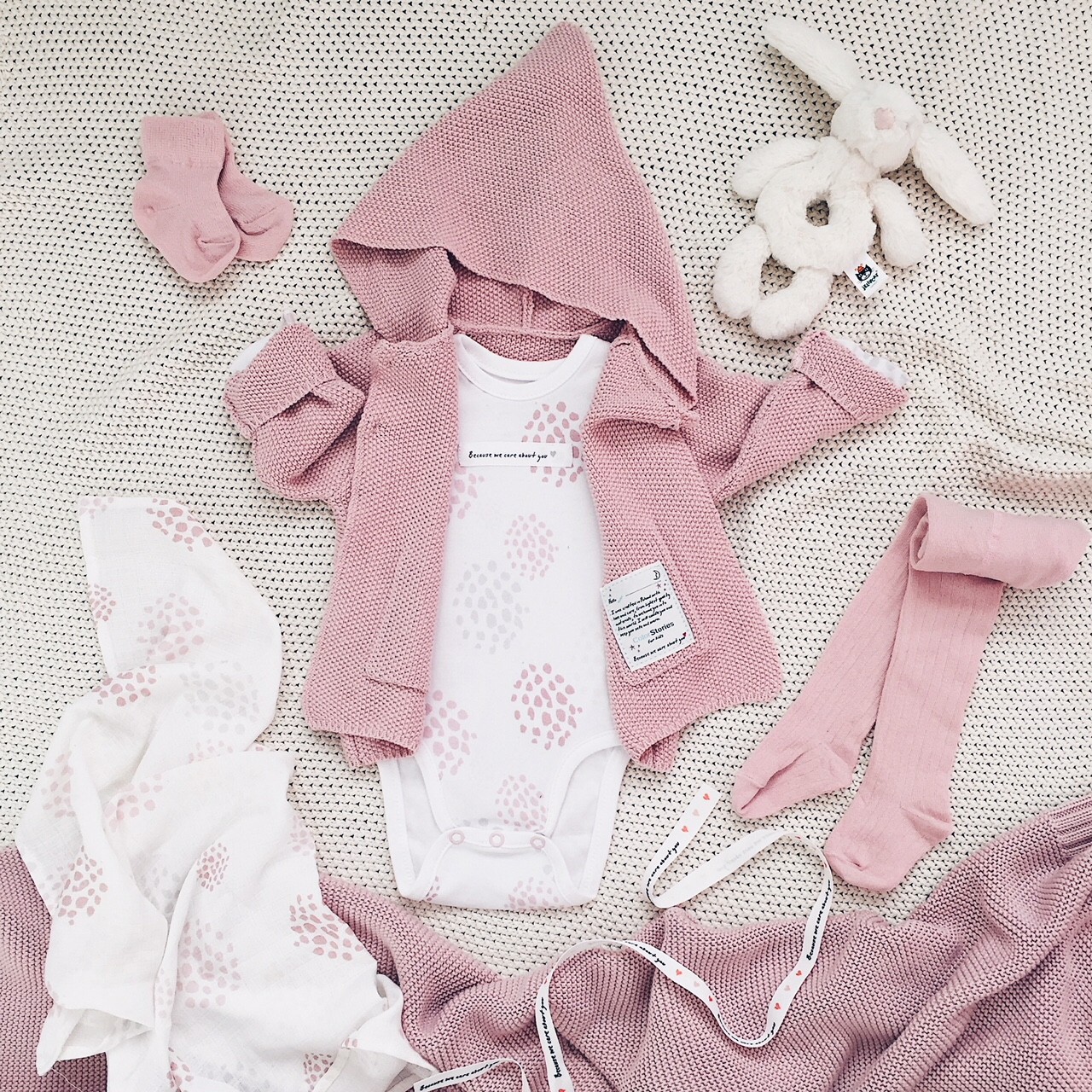 ColorStories Body Długi Rękaw Dots Róż 74cm