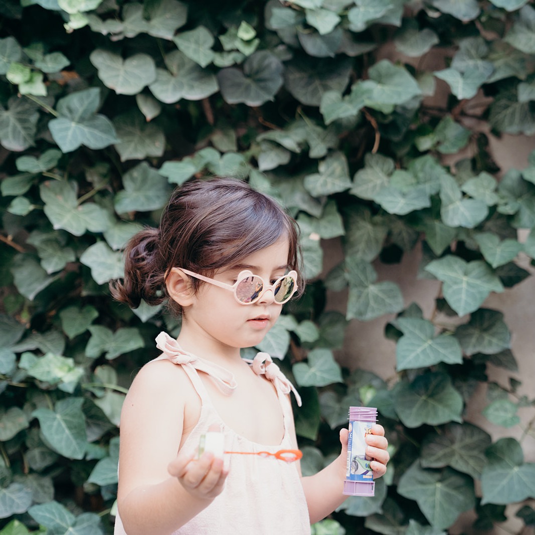 Ki ET LA Okulary przeciwsłoneczne OURS'ON 2-4 lata Peach