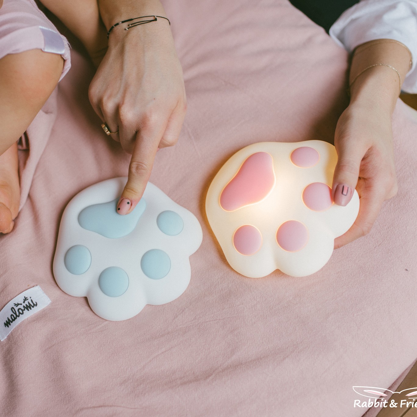 Rabbit&Friends, Łapka lampka silikonowa niebieska