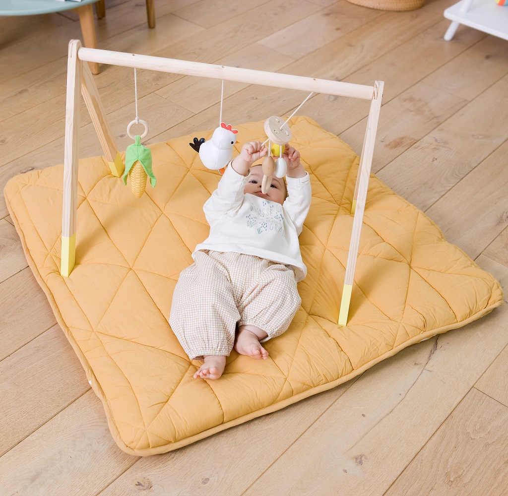 Little Big Friends Drewniany łuk aktywizujący FARMA 0+