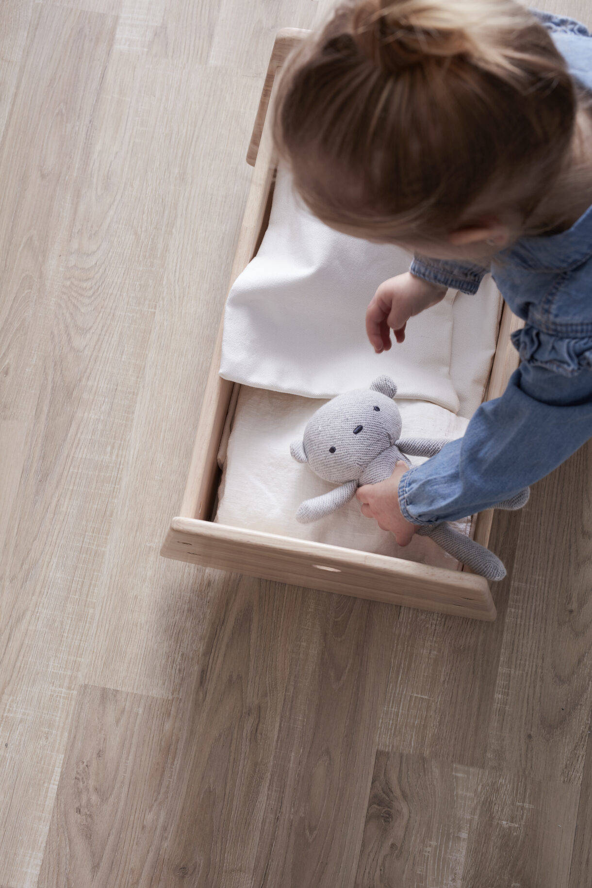 Kid's Concept Łóżeczko dla lalek Nature z pościelą 3+