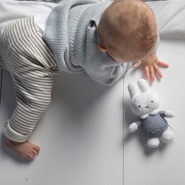 Tiamo Miffy Przytulanka-grzechotka Króliczek ABC 0+