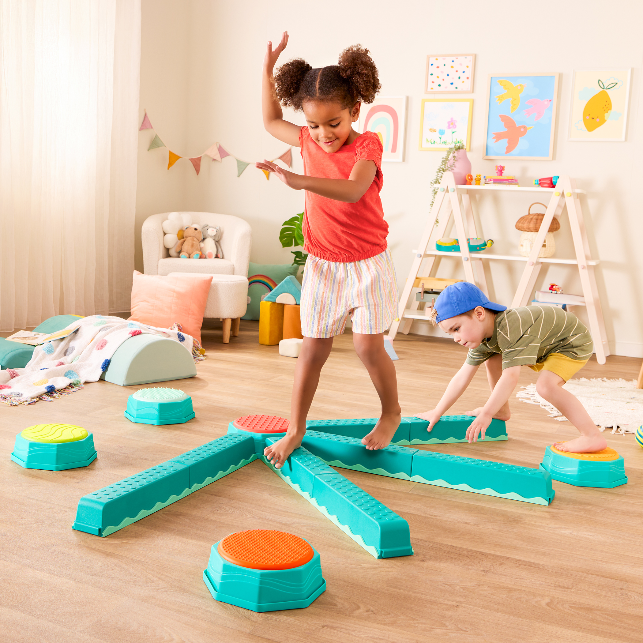 Balance & Build Set – Kombinacyjna Ścieżka Sensoryczna dla dzieci B.Toys