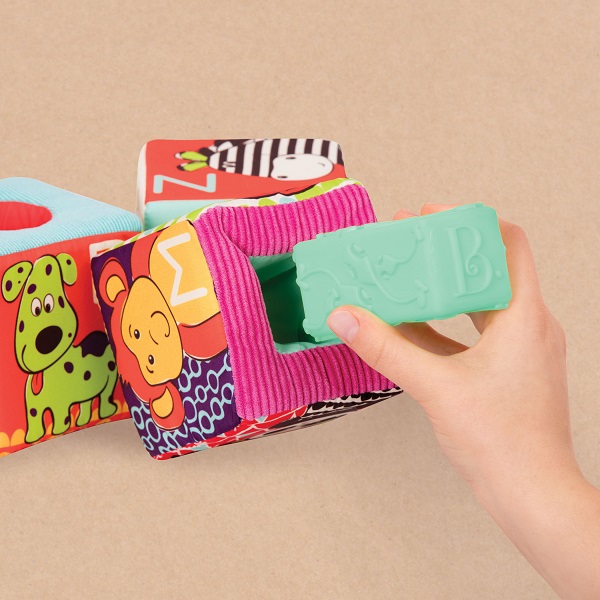 Btoys Klocki Materiałowe ABC Block Party 10 el. 6m+