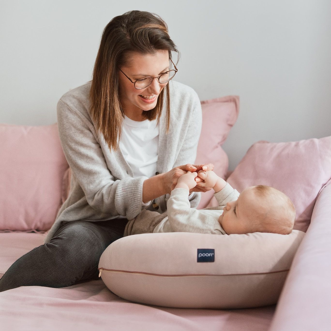 Poofi Poduszka do karmienia Organic - latte 50x60cm